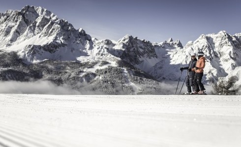 Skiing in 3 Zinnen 