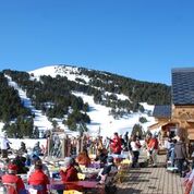 Pyrenees_Les_Angles_lunch_on_the_slopes