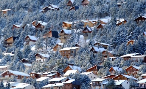 Pyrenees_Les_Angles_mountain_side_chalets