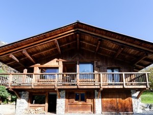 Chalet_Haut_de_Gamme_106_exterior.jpg