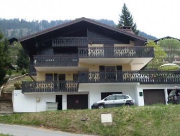 Apartment Iris = Ground floor of Chalet