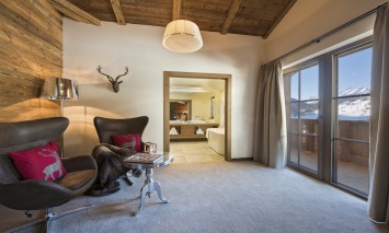 Kaluma-Travel-Chalet-Kanzi-Bedroom-5
