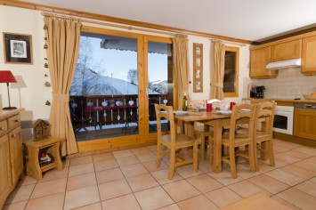 mountain_heaven_23b_chalet_de_montalbert_double_bedroom_2